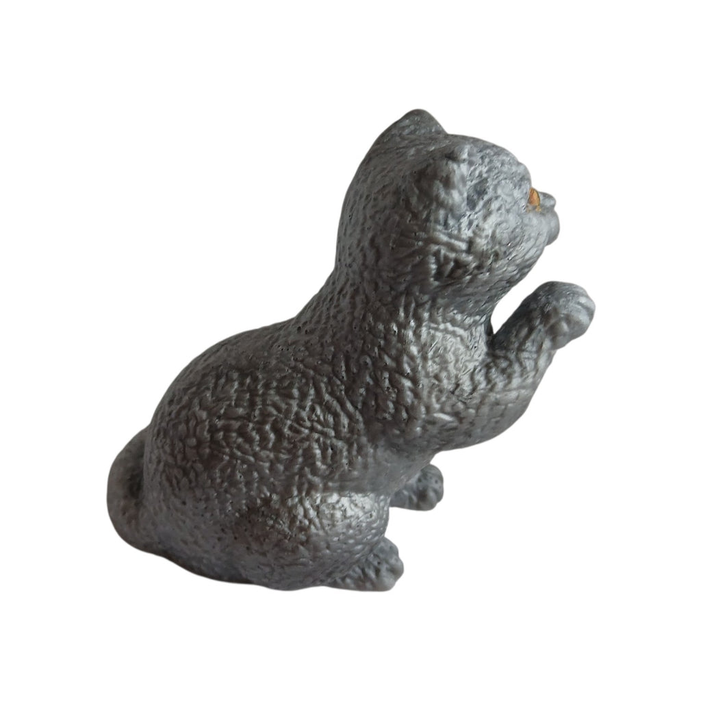 Cute hand poured resin cat