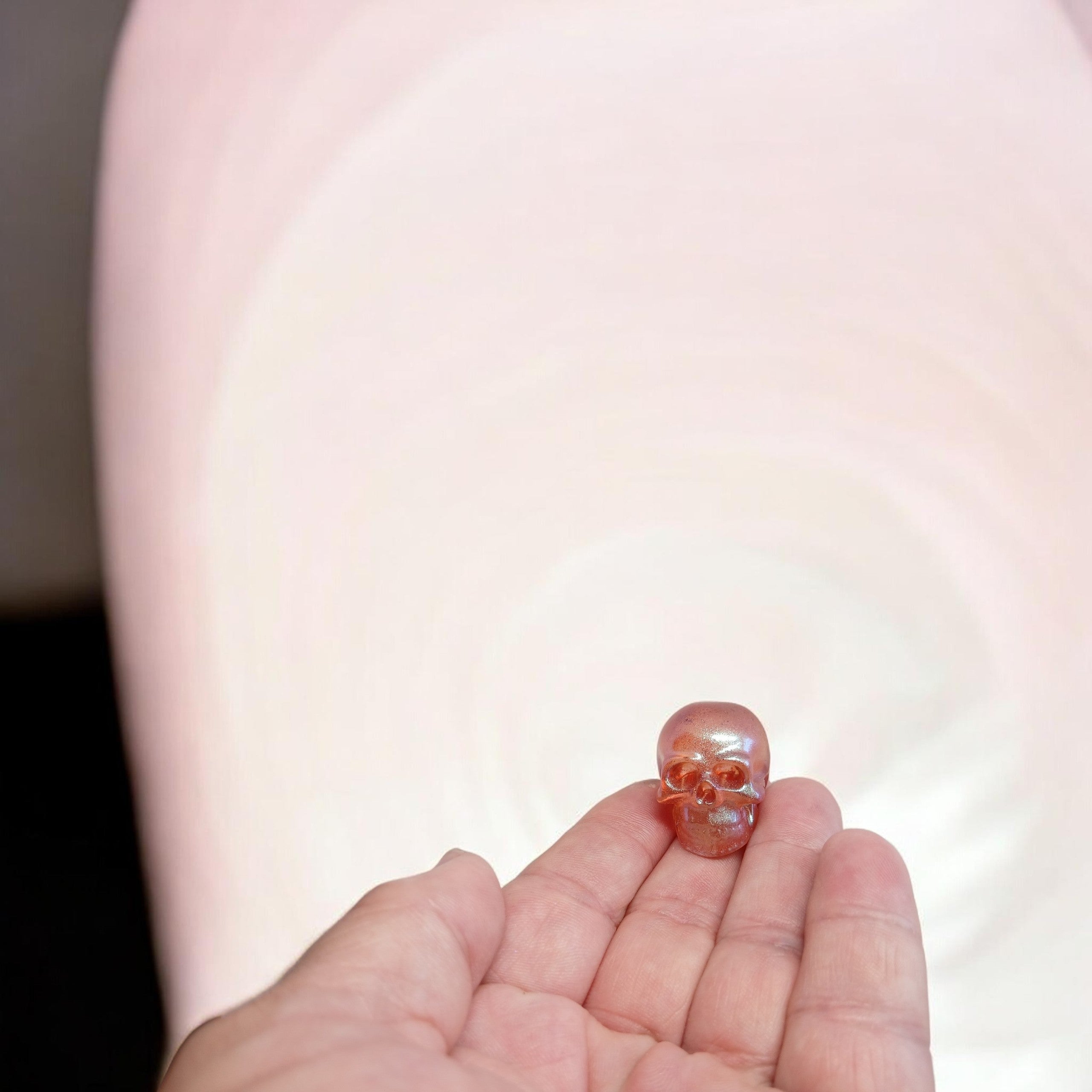 Shimmery resin skull