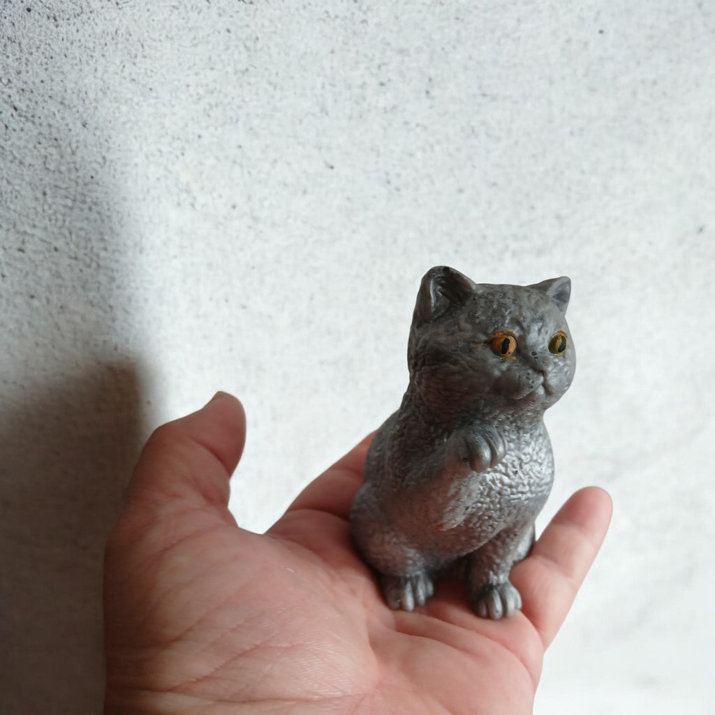 Cute hand poured resin cat